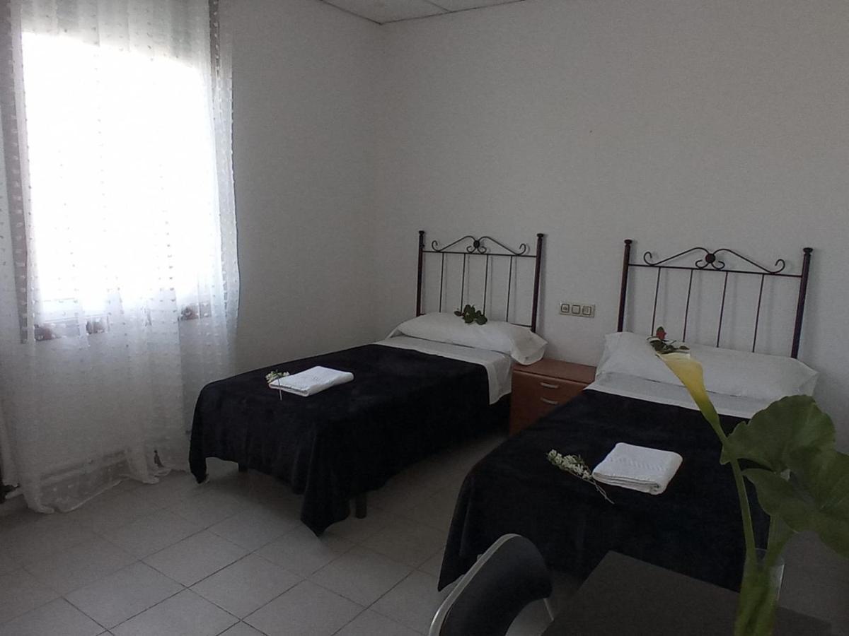 Hostal San Cristobal - Pontedeume Zewnętrze zdjęcie