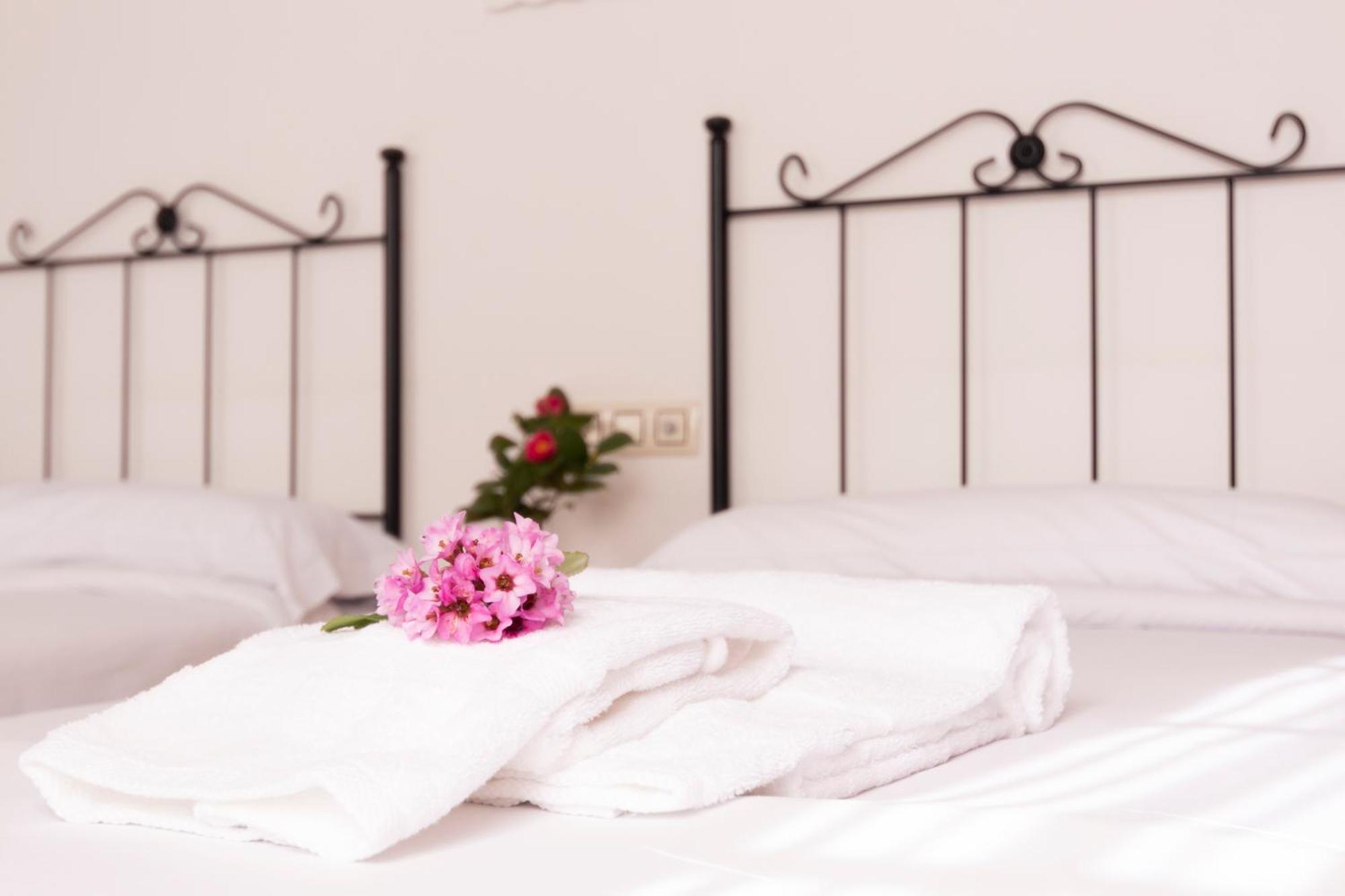 Hostal San Cristobal - Pontedeume Zewnętrze zdjęcie